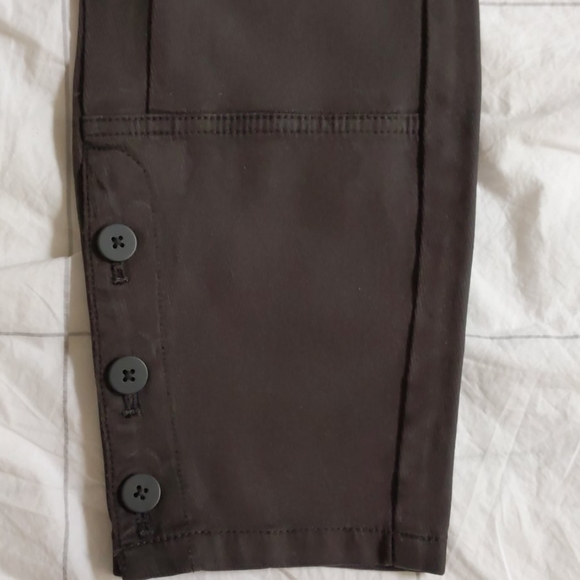 Buttoned utility pants - Picture 2 of 10